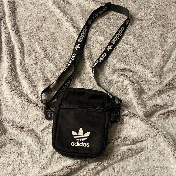 adidas mens crossbody bag